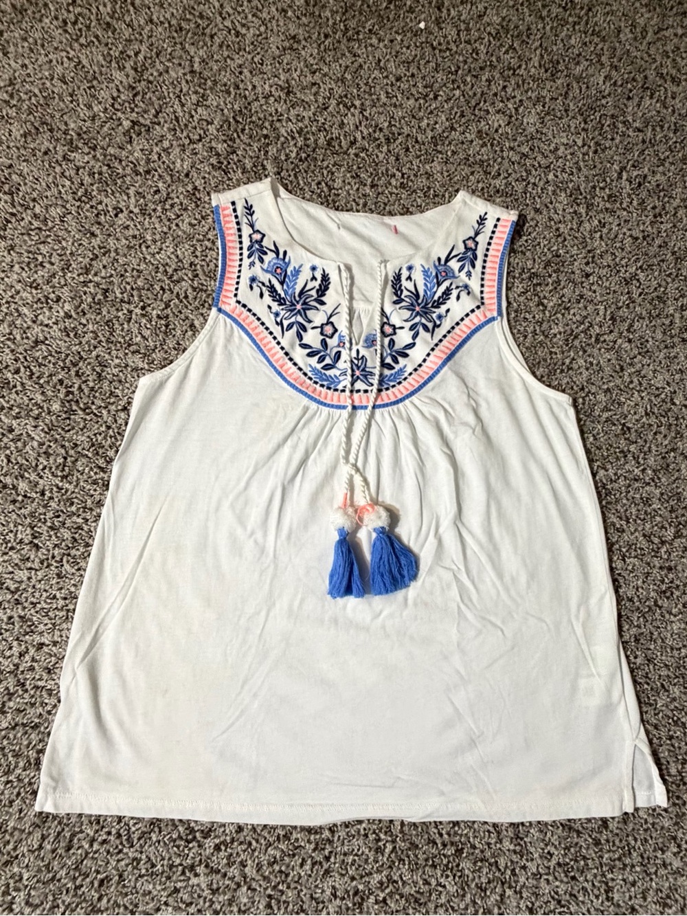 Women's Embroidered Boho Tassel Tank Top Sz M Coastal Cottagecore Festival Beach